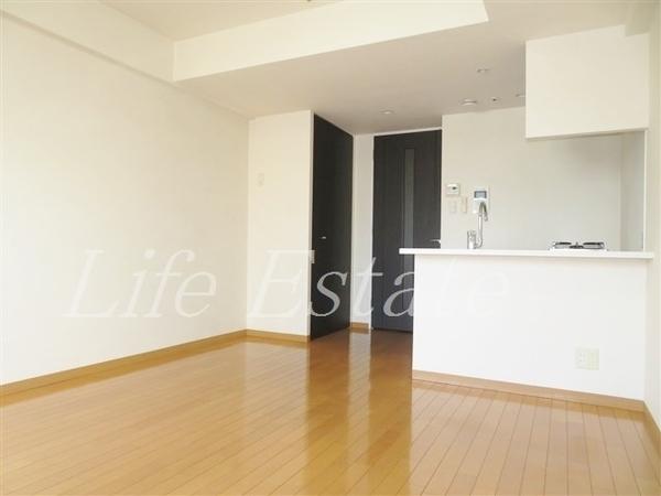 大阪市中央区備後町１丁目のマンション