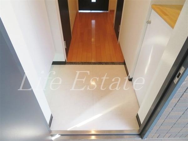 大阪市中央区備後町１丁目のマンション