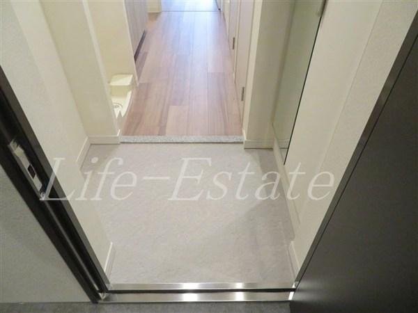 プレサンス谷町九丁目駅前