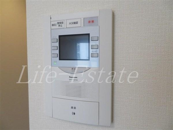 プレサンス谷町九丁目駅前