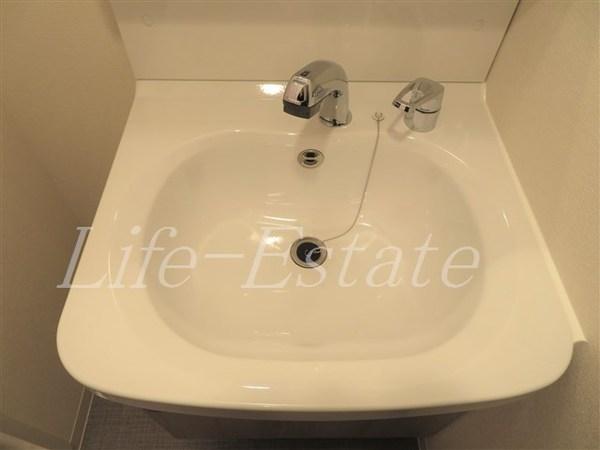 プレサンス谷町九丁目駅前