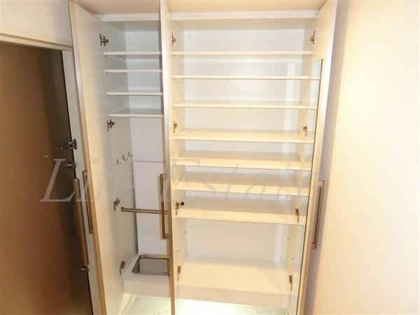 大阪市中央区東高麗橋のマンション