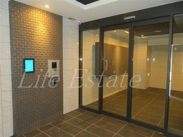 コンフォリア・リヴ谷町九丁目ソルテラス