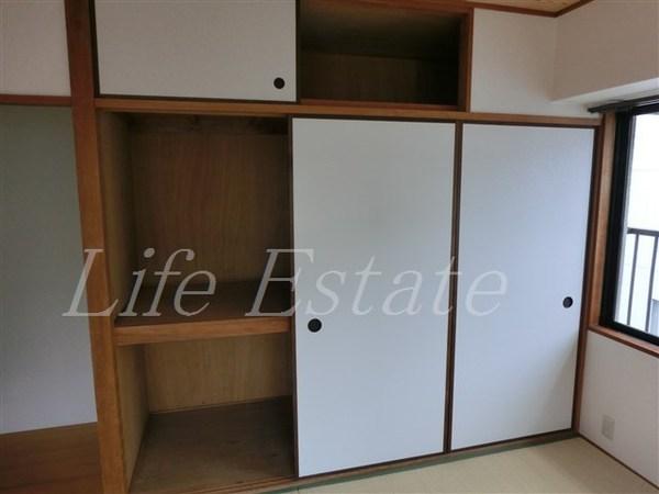 大阪市中央区安土町１丁目のマンション