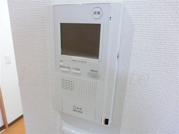 大阪市中央区博労町１丁目のマンション