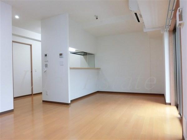 大阪市中央区博労町１丁目のマンション