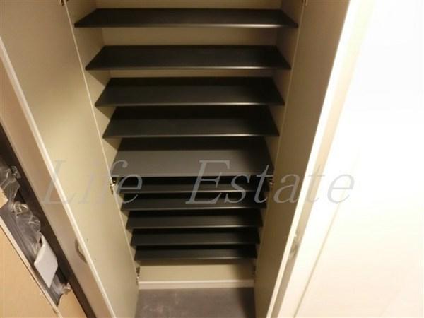 ララプレイス大阪城WESTEN