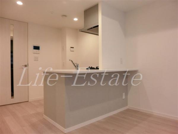 シーズンフラッツ大手前