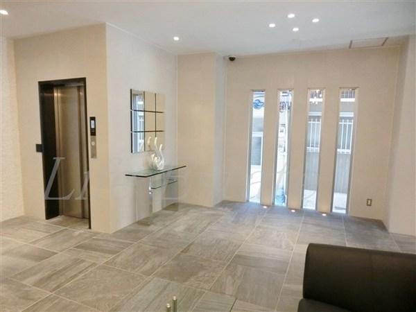 大阪市中央区東平１丁目のマンション