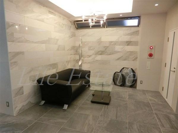 大阪市中央区東平１丁目のマンション