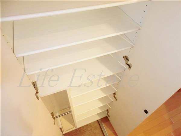 ブランクレール谷町