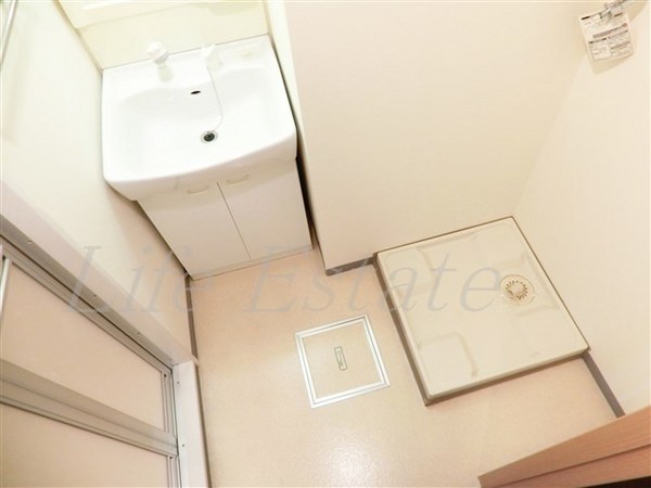 ブランクレール谷町