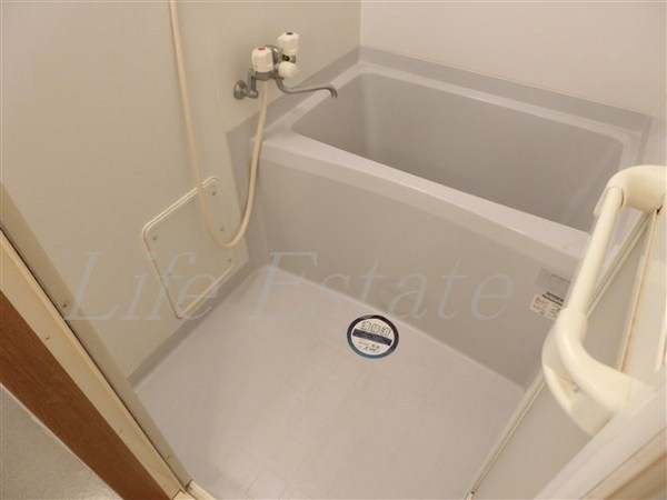 ブリストル神崎