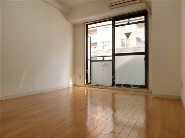 ブリストル神崎