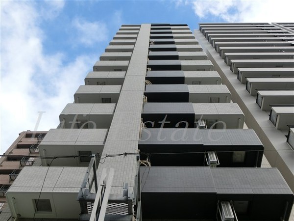 ファーストフィオーレ心斎橋イースト