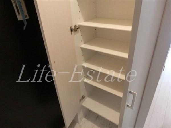 ファーストフィオーレ本町イースト