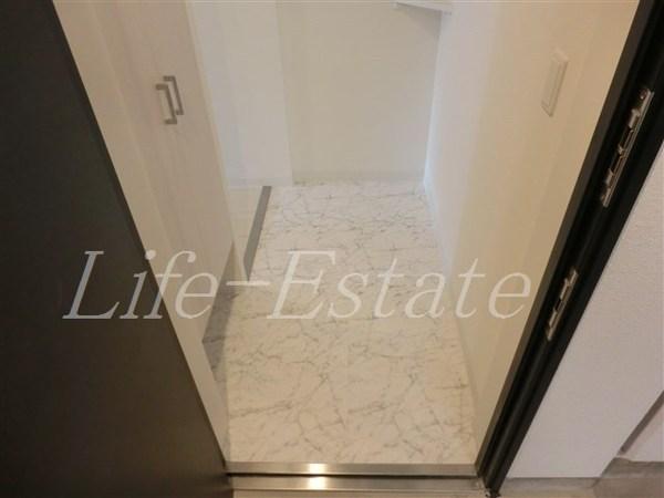 ファーストフィオーレ本町イースト