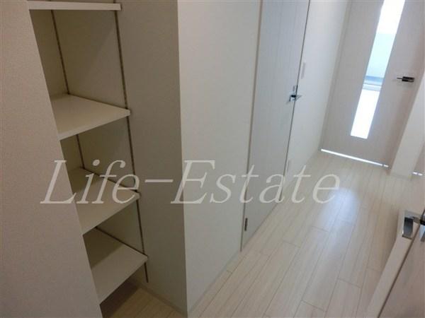 ファーストフィオーレ本町イースト