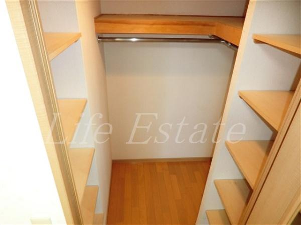 大阪市中央区上本町西４丁目のマンション