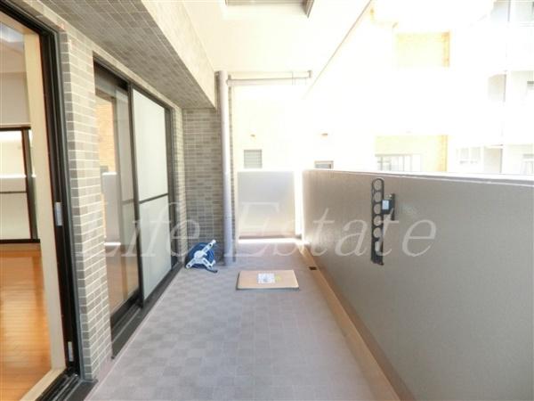 大阪市中央区上本町西４丁目のマンション