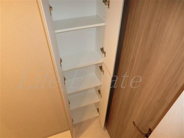 大阪市中央区南船場１丁目のマンション