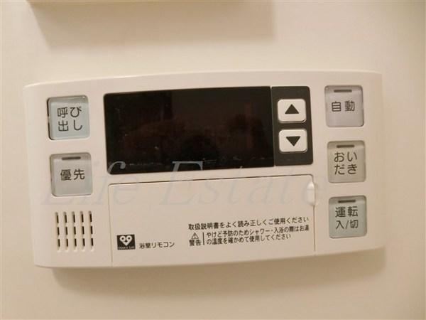 レジュールアッシュ大阪城WEST