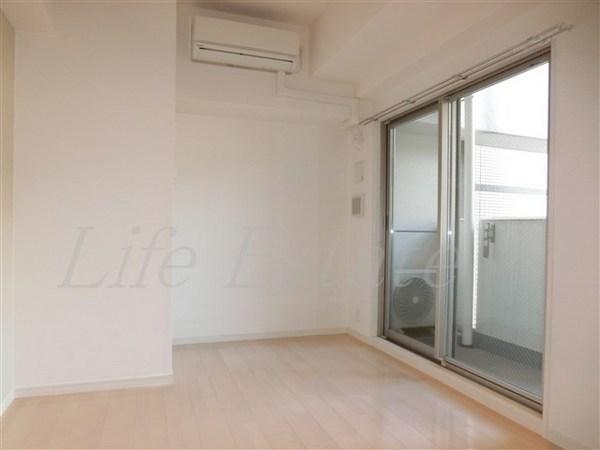 レジュールアッシュ大阪城WEST