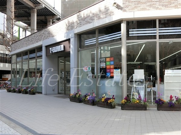 ブランズタワー御堂筋本町(セブンイレブン御堂筋本町店)