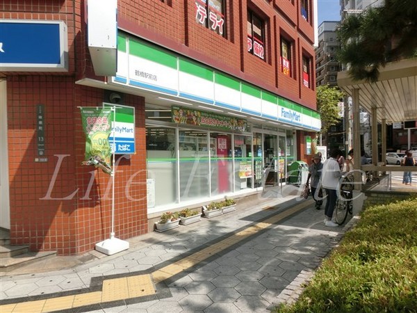 セレッソコート上本町ＥＡＳＴ(ファミリーマート鶴橋駅前店)