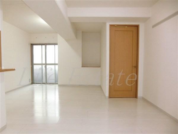 フォレステージュ谷町