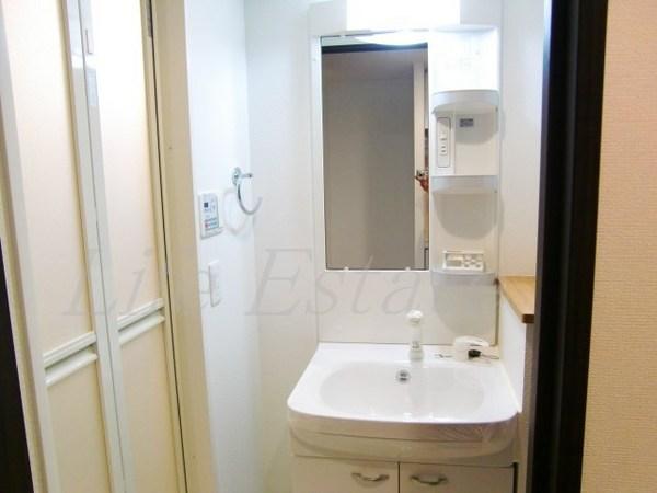 クリスタルブライト谷町