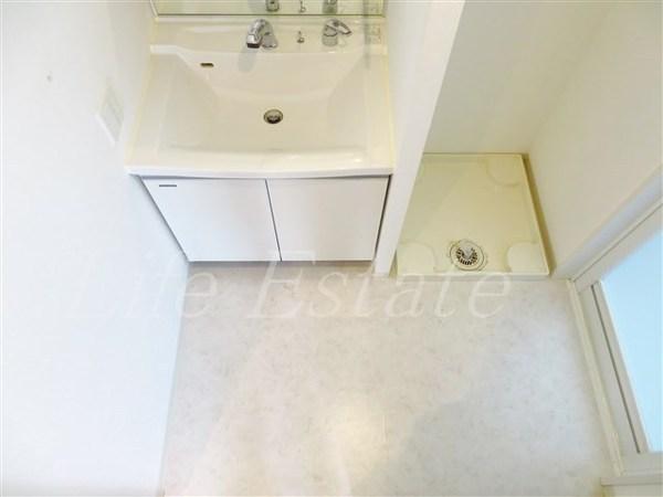 クリスタルエグゼ心斎橋