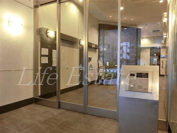 大阪市中央区南船場２丁目のマンション