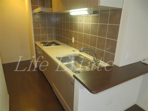 大阪市中央区南船場２丁目のマンション