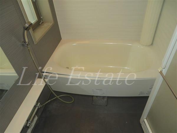 大阪市中央区南船場２丁目のマンション