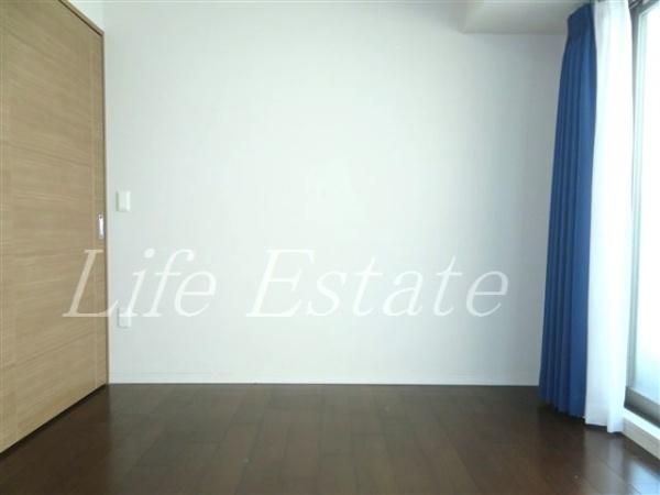 大阪市中央区南船場２丁目のマンション