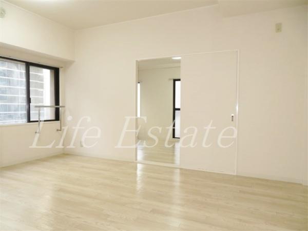 ロイヤルコーポ大手門