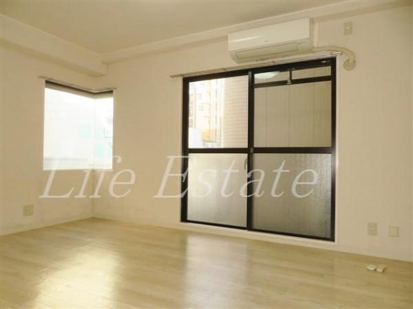 ロイヤルコーポ大手門