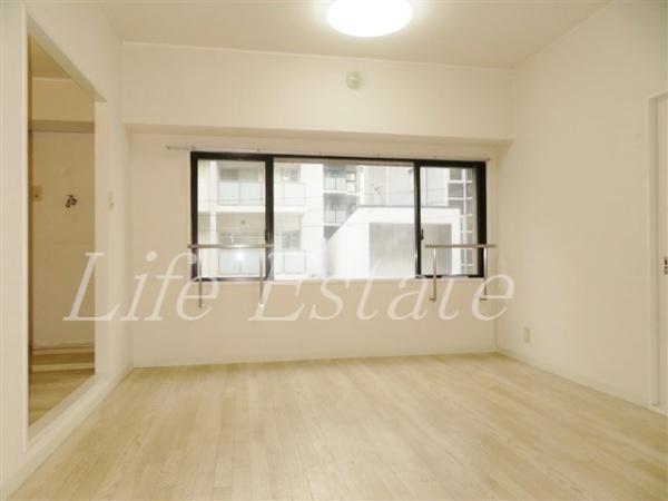 ロイヤルコーポ大手門