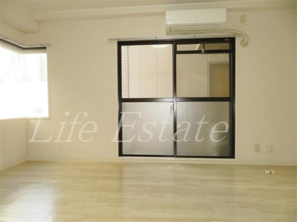 ロイヤルコーポ大手門