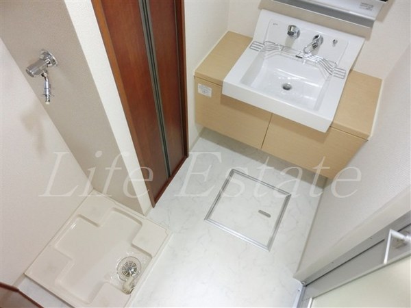 ブラービ南船場（BRAVI南船場）