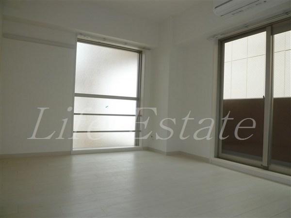 プレサンス心斎橋ラヴィ