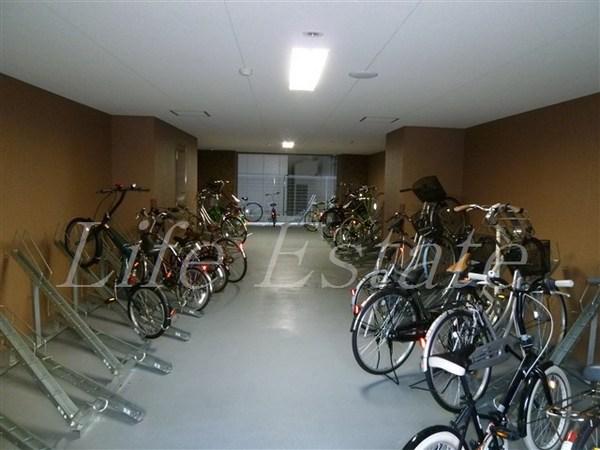 プレサンス心斎橋ラヴィ