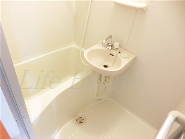 グラマシー心斎橋東