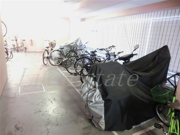 グラマシー心斎橋東