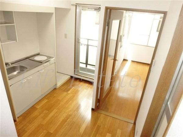 メルベーユ谷町