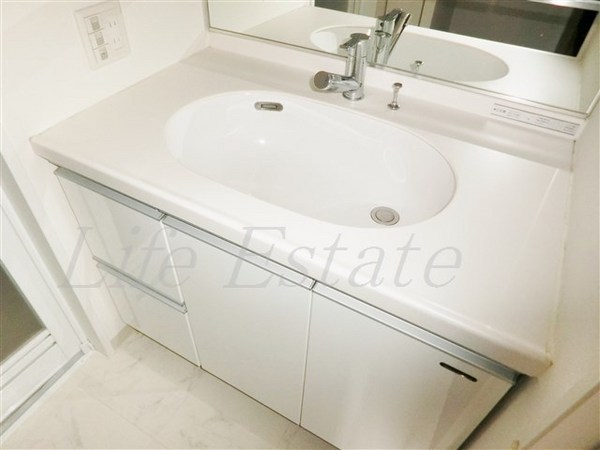 フロンティアタワー日本橋