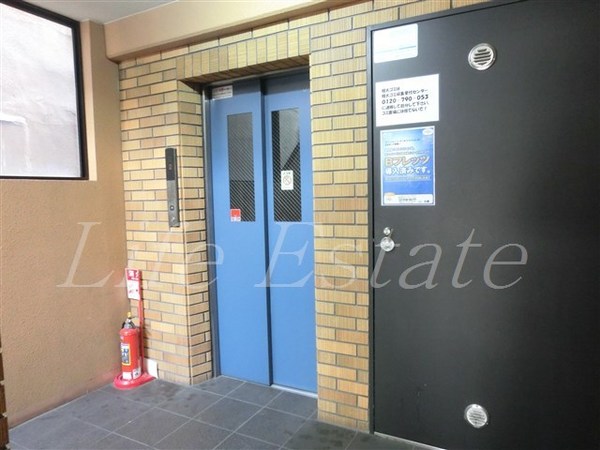 大阪市中央区東高麗橋のマンション