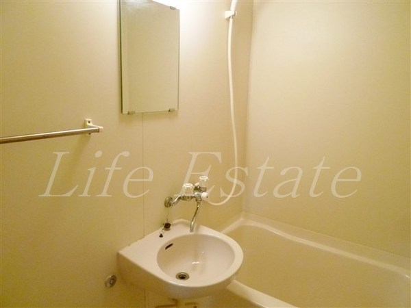 大阪市中央区東高麗橋のマンション