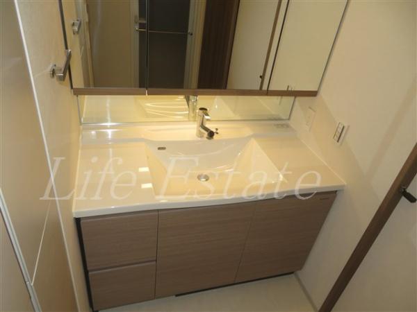 大阪市中央区内本町２丁目のマンション
